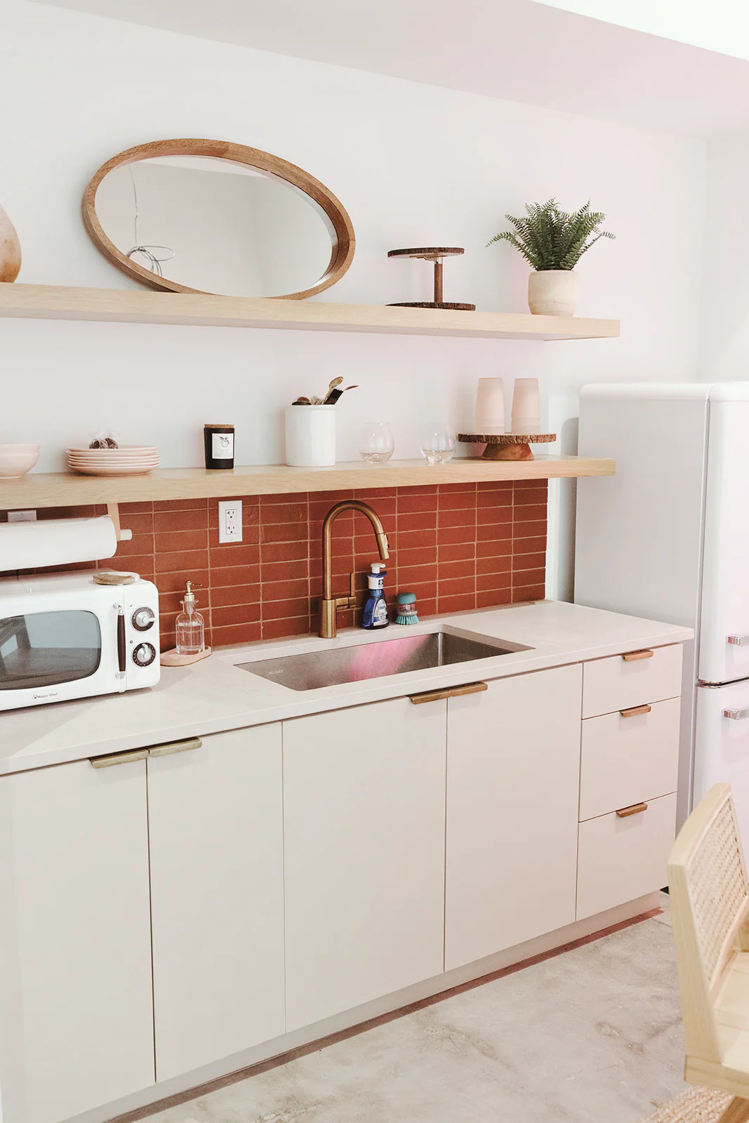 How to Clean and Maintain a Glazed Tile Kitchen Backsplash