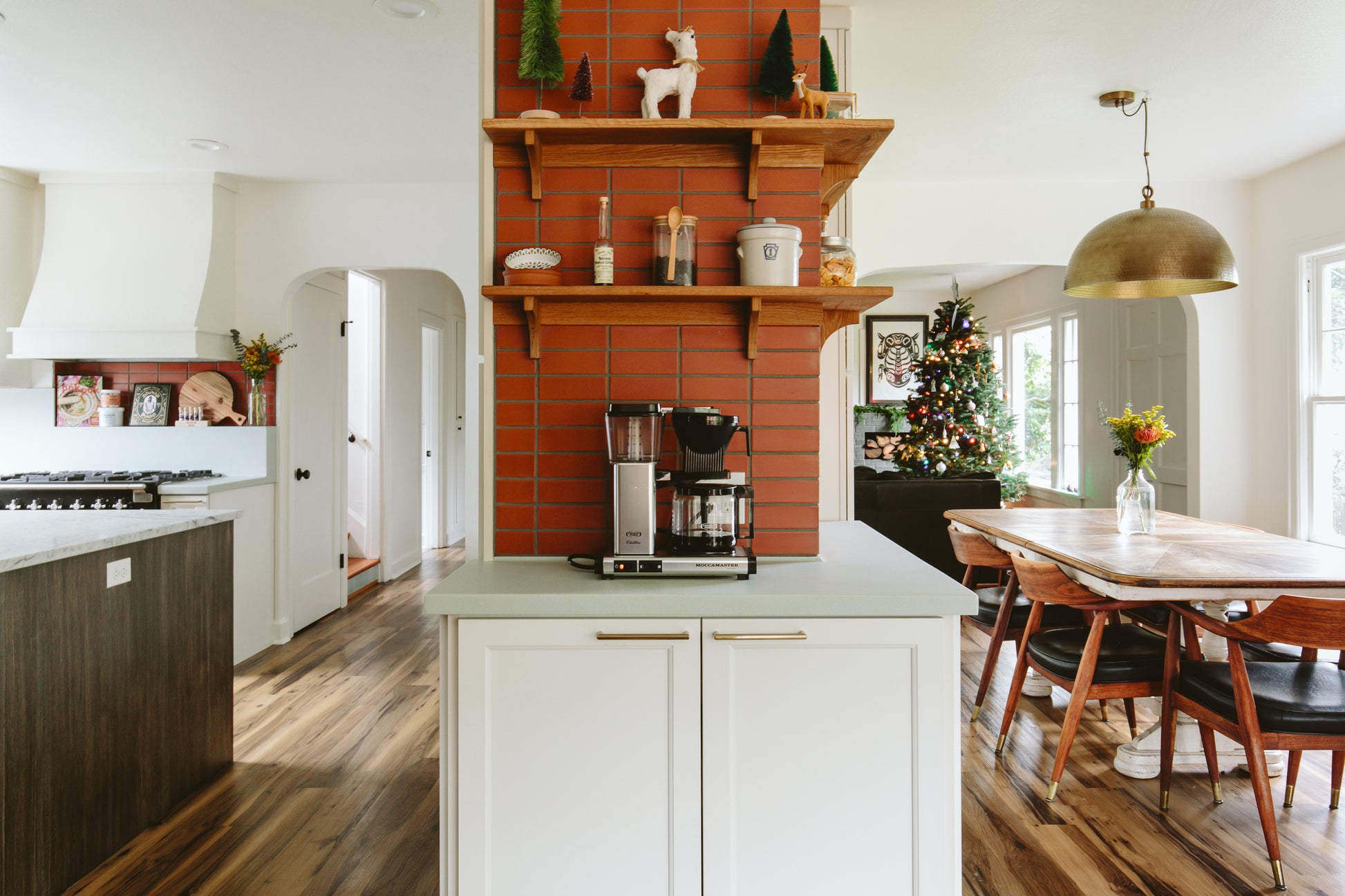 Design Stutler Cabinets | Photo Kaitlin Green